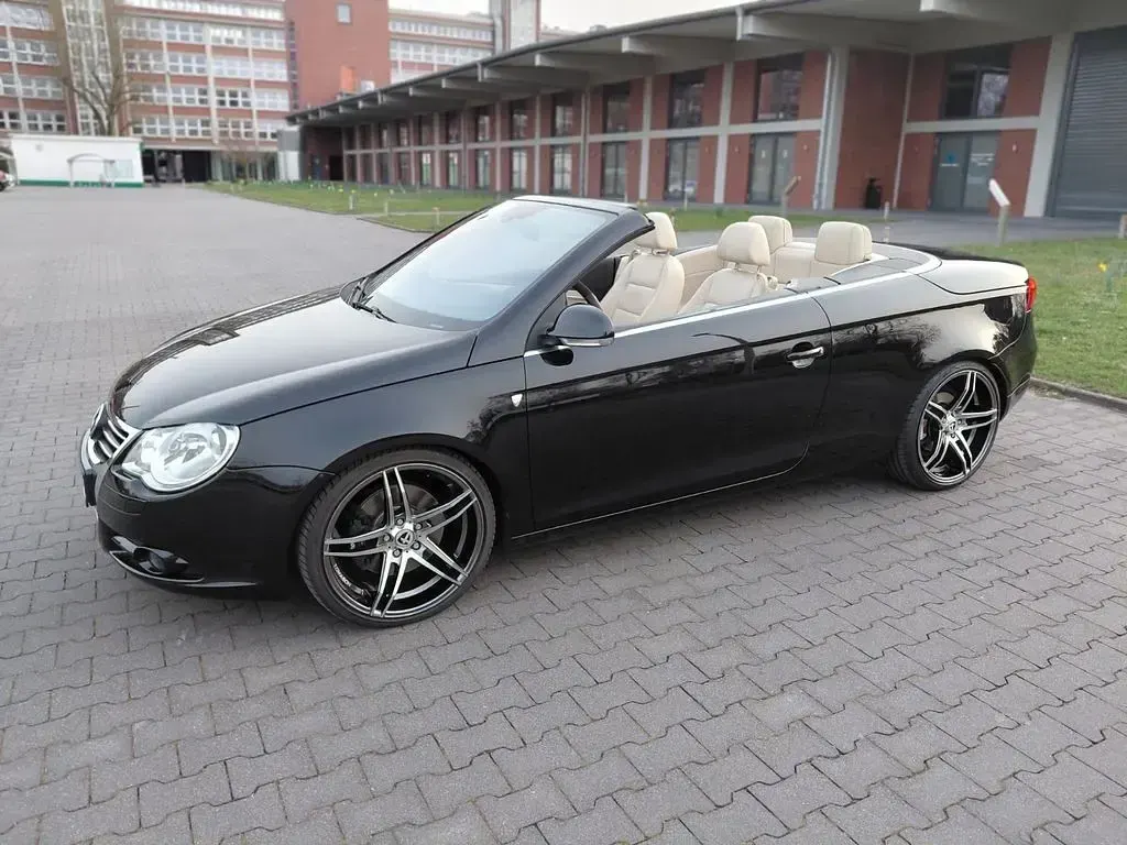 Używany VW Eos Individual 250 KM (183 kW) 2007 Czarny Kabriolet