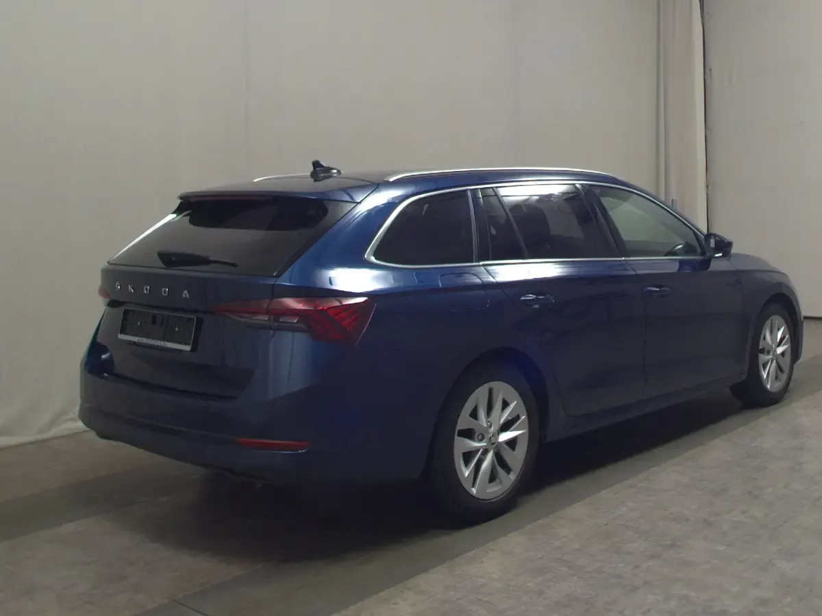 Gebraucht Skoda Octavia Style 150 PS (110 kW) 2022 Blau Kombi