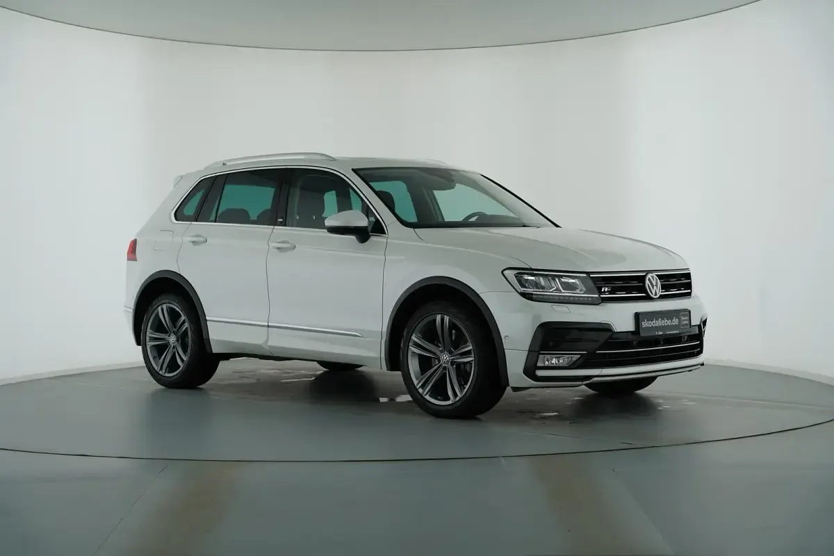 Gebraucht VW Tiguan Sound 179 PS (131 kW) 2017 Oryxweiß perlmutteffekt SUV