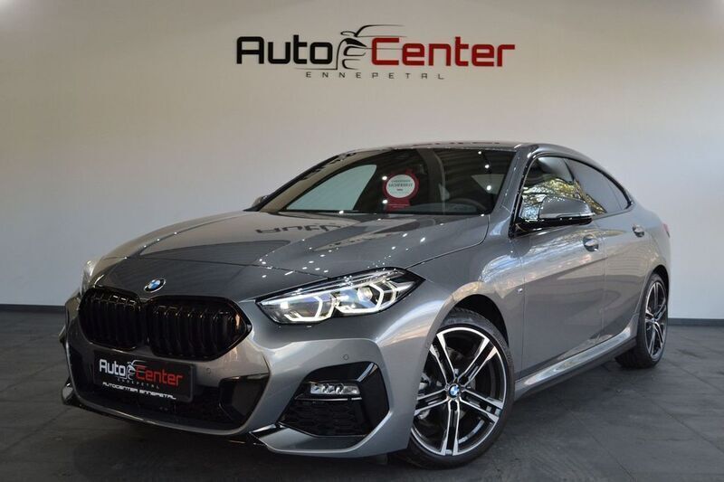 Skyscraper grau metallic Neu 2024 BMW 218 M Sport Limousine | 36.999 € (Guter Preis) - Bild 1/4