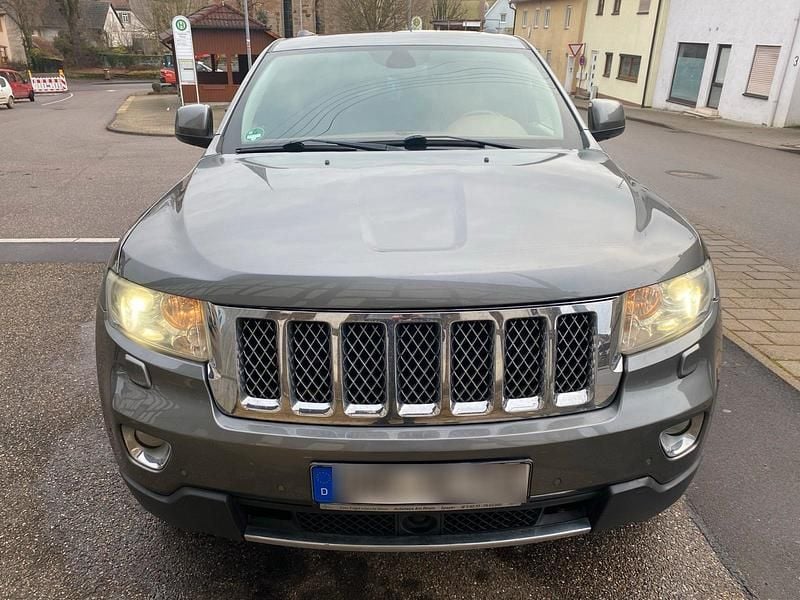 Grau Gebraucht 2012 Jeep Grand Cherokee SUV | 12.800 € (Guter Preis) - Bild 1/4