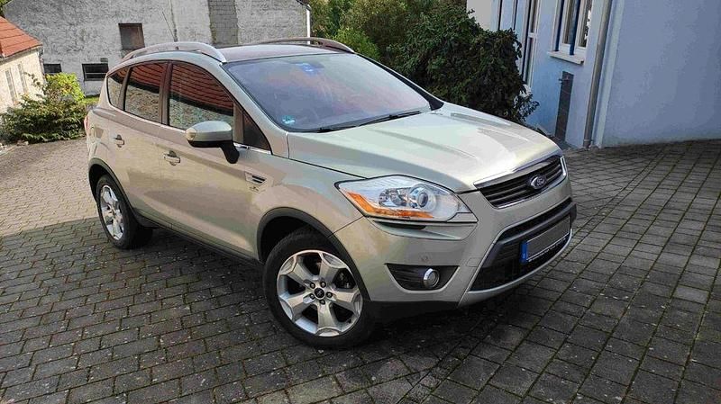 Grau Gebraucht 2008 Ford Kuga Titanium SUV | 6.500 € (Fairer Preis) - Bild 1/4