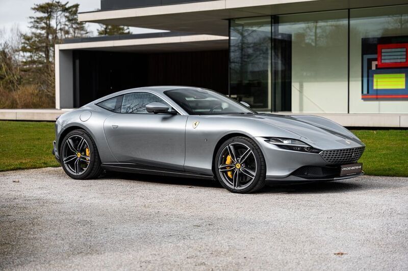 Grau Gebraucht 2022 Ferrari Roma Coupé | 216.266 € (Fairer Preis) - Bild 1/4