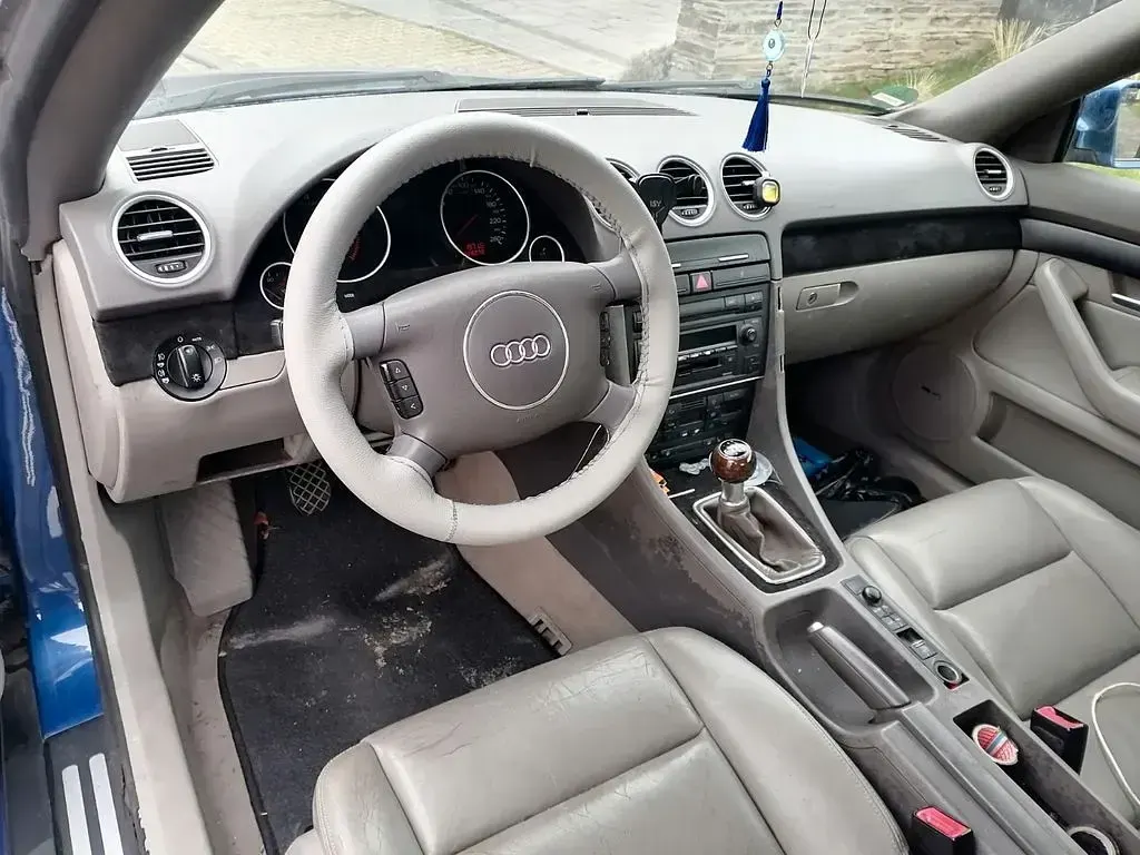 Gebraucht Audi A4 Cabriolet Basis 220 PS (161 kW) 2003 Blau Cabrio