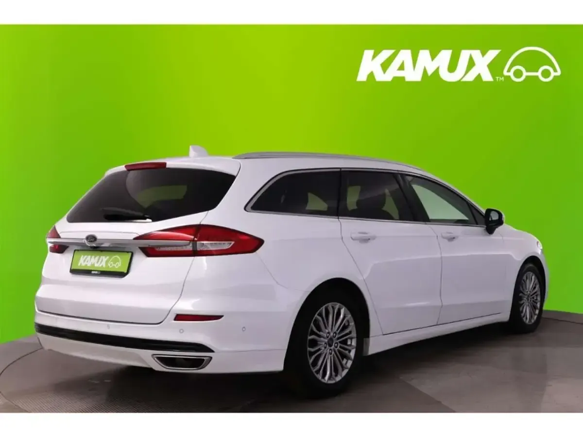 Gebraucht Ford Mondeo Titanium 190 PS (139 kW) 2022 Frozen white Kombi