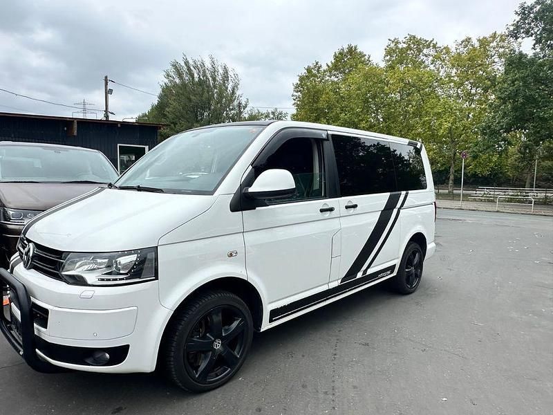 Weiß Gebraucht 2013 VW T5 Edition Van | 19.999 € (Guter Preis) - Bild 1/4