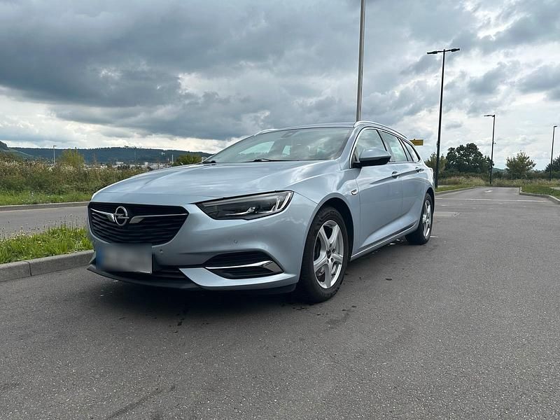 Blau Gebraucht 2017 Opel Insignia Kombi | 14.200 € (Etwas zu teuer) - Bild 1/4