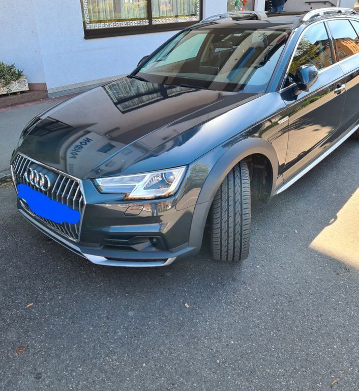 Grau Gebraucht 2017 Audi A4 Allroad Ambiente Kombi | 13.900 € - Bild 1/4