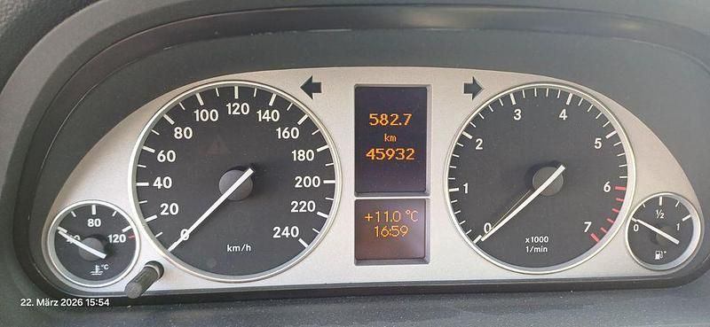 Gebraucht Mercedes B170 116 PS (85 kW) 2008 Silber Van / Kleinbus