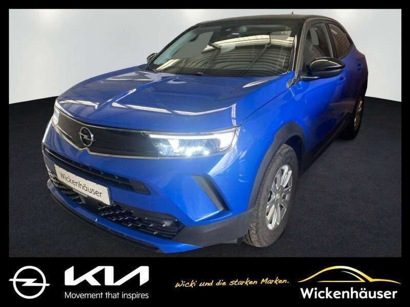 Perl blau/voltaik blau Gebraucht 2022 Opel Mokka-e Edition SUV | 17.490 € (Guter Preis) - Bild 1/4