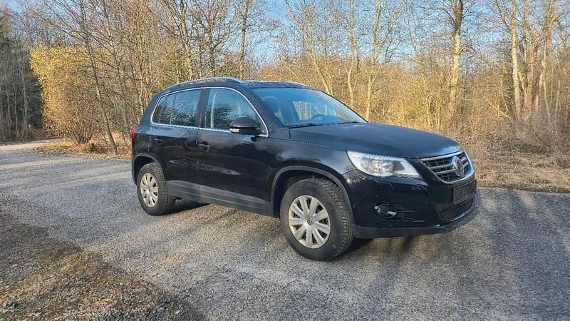 Gebraucht VW Tiguan Team 170 PS (125 kW) 2011 Schwarz SUV
