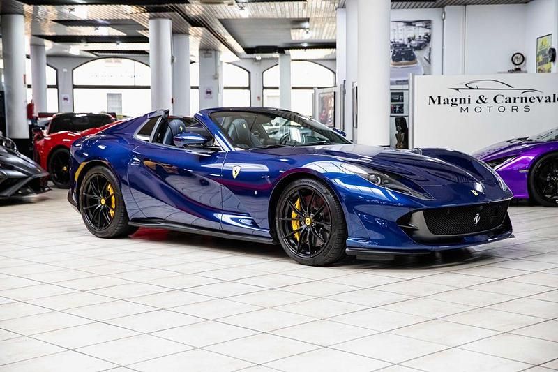 Gebraucht Ferrari 812 799 PS (587 kW) 2021 Blau Cabrio