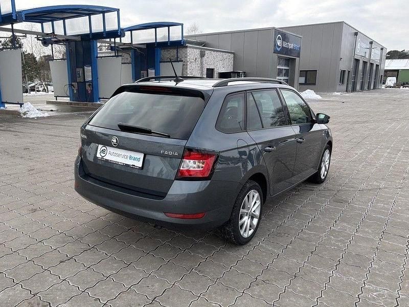 Gebraucht Skoda Fabia Soleil 95 PS (69 kW) 2019 Grau Kombi