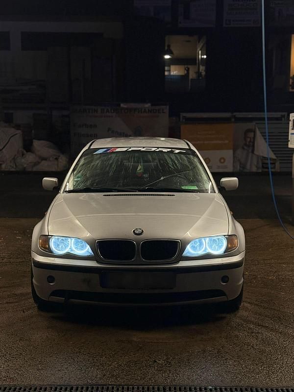 Gebraucht BMW 318 116 PS (85 kW) 2002 Grau Coupé