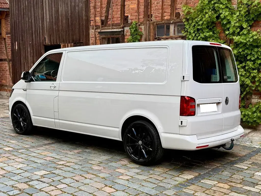 Gebraucht VW T6.1 150 PS (110 kW) 2019 Weiß Van