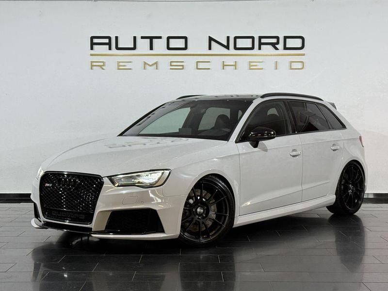 Schwarz Gebraucht 2015 Audi RS3 Advanced Kleinwagen | 37.990 € (Fairer Preis) - Bild 1/4