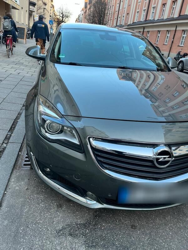 Grau Gebraucht 2016 Opel Insignia Limousine | 6.000 € (Guter Preis) - Bild 1/4