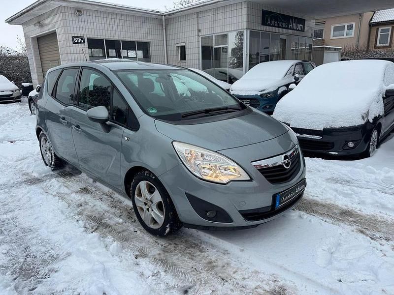 Gebraucht Opel Meriva Design Edition 120 PS (88 kW) 2012 Silber Van / Kleinbus