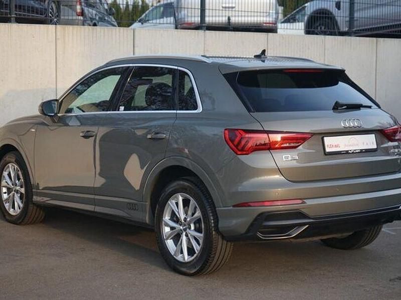 Gebraucht Audi Q3 S-Line 190 PS (139 kW) 2019 Grau SUV