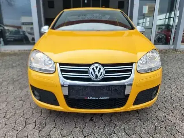 Gebraucht VW Golf V 140 PS (102 kW) 2006 Gelb Kleinwagen