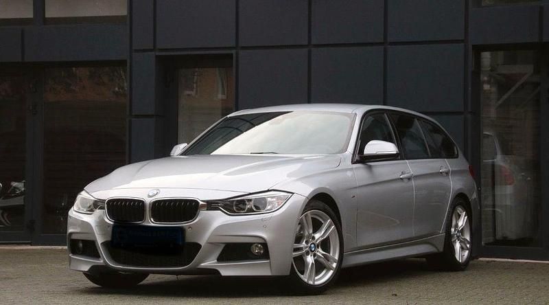 Silber Gebraucht 2015 BMW 320 M Sport Kombi | 10.900 € (Fairer Preis) - Bild 1/4