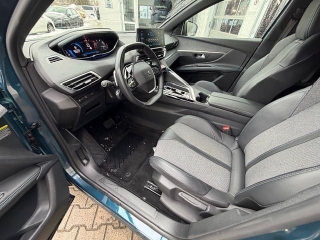 Gebraucht Peugeot 5008 Allure 131 PS (96 kW) 2023 Blau SUV