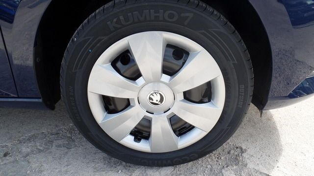 Gebraucht Skoda Fabia Ambition 90 PS (66 kW) 2015 Blau Kleinwagen