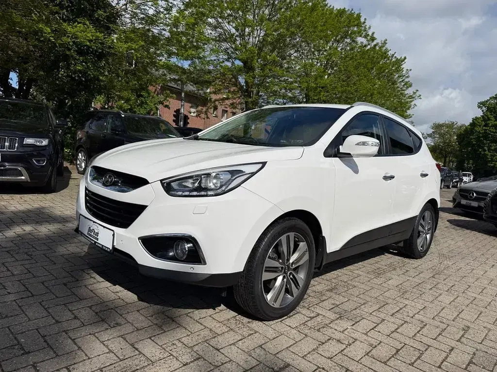 Gebraucht Hyundai ix35 Style 166 PS (122 kW) 2015 Weiß SUV