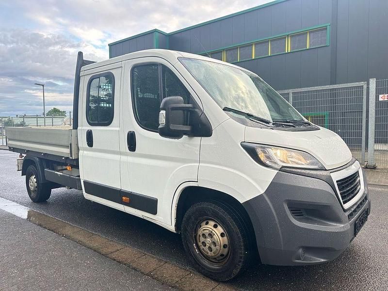 Gebraucht Peugeot Boxer 131 PS (96 kW) 2015 Weiß Van