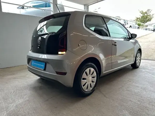 Second-hand VW up! 65 CP (47 kW) 2022 Argintiu Hatchback