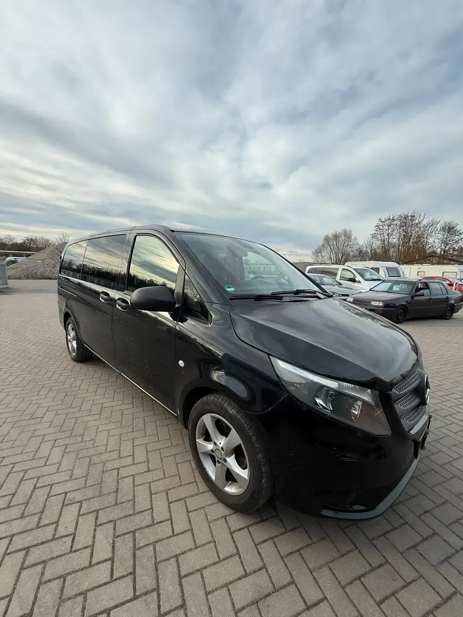 Gebraucht Mercedes Vito 163 PS (119 kW) 2015 Schwarz Van