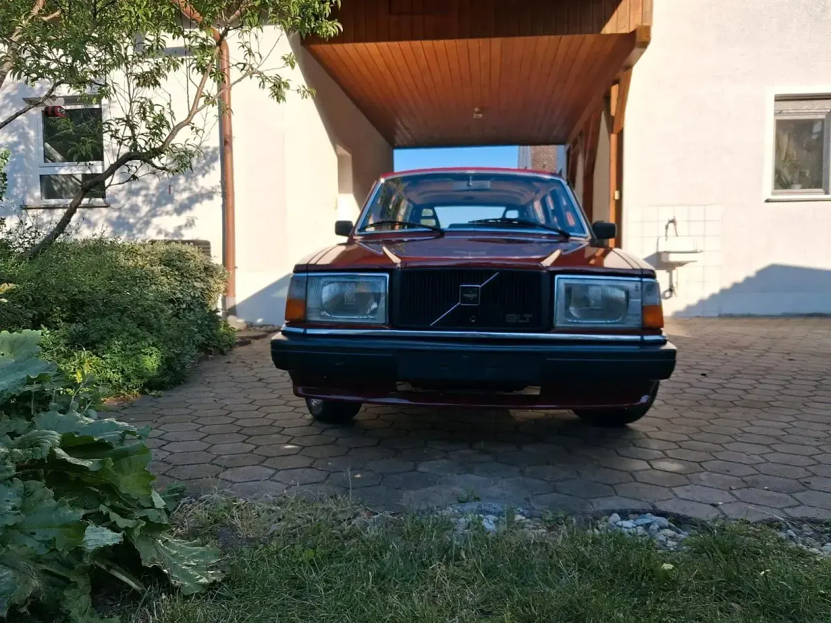 Gebraucht Volvo 240 136 PS (100 kW) 1984 Rot Kombi