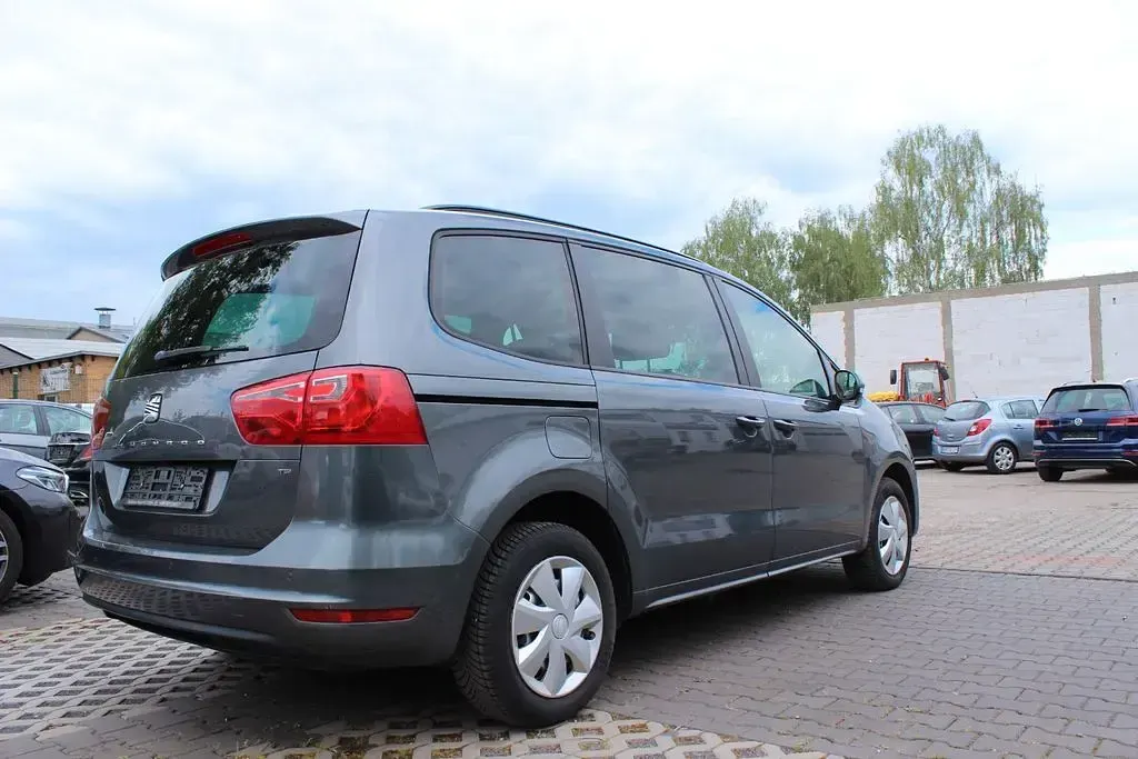 Gebraucht Seat Alhambra Style 150 PS (110 kW) 2014 Grau Van / Kleinbus