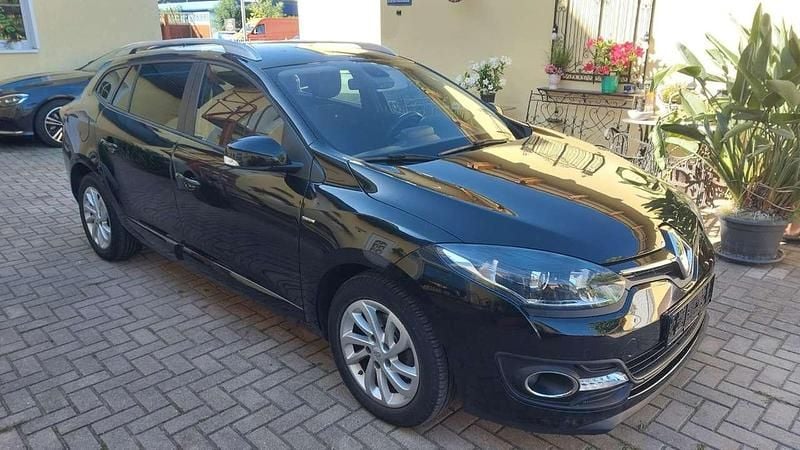 Sternenschwarz Gebraucht 2016 Renault Mégane GrandTour LIMITED Kombi | 9.000 € (Guter Preis) - Bild 1/4