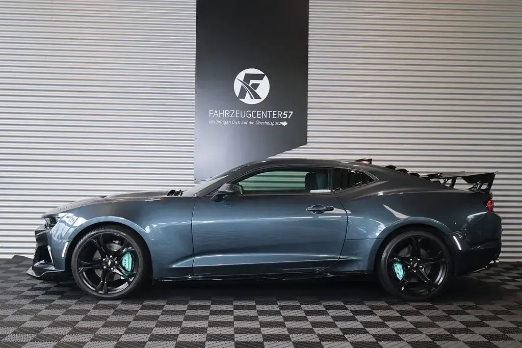 Gebraucht Chevrolet Camaro ZL1 453 PS (333 kW) 2019 Satin steel gray Coupé