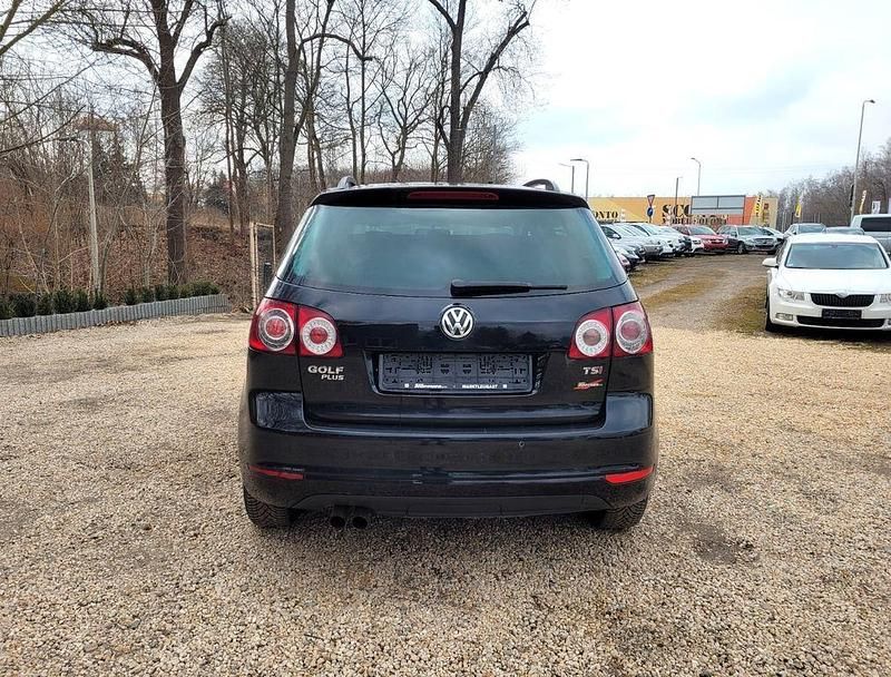 Gebraucht VW Golf VII Match 122 PS (89 kW) 2012 Deep black perleffekt Limousine