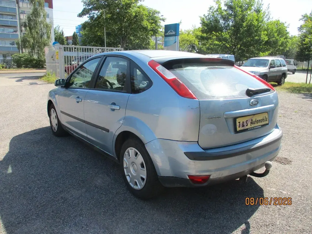 Gebraucht Ford Focus Fun X 101 PS (74 kW) 2006 Blau Limousine