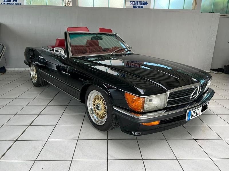 Braun Gebraucht 1972 Mercedes SL350 Cabrio | 54.990 € - Bild 1/4