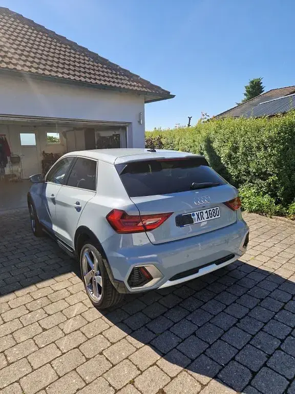 Second-hand Audi A1 Ambiente 110 CP (80 kW) 2023 Gri SUV