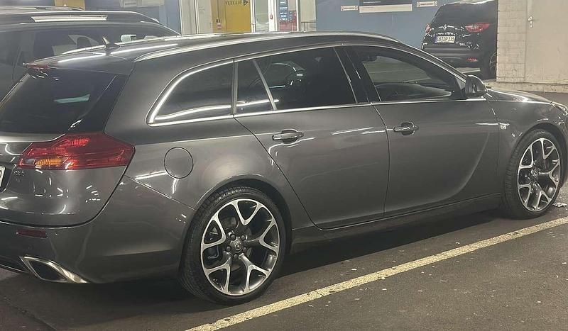 Gebraucht 2012 Opel Insignia OPC Kombi | 11.100 € - Bild 1/4
