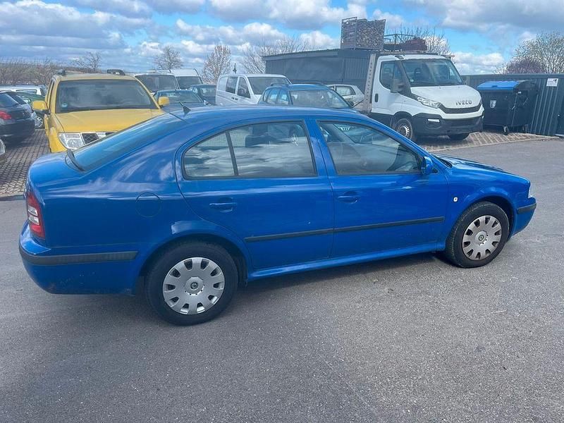 Gebraucht Skoda Octavia Style 102 PS (75 kW) 2005 Blau Limousine