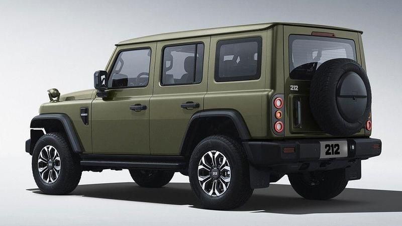 Neu BAW 212 166 PS (122 kW) 2026 Grün SUV