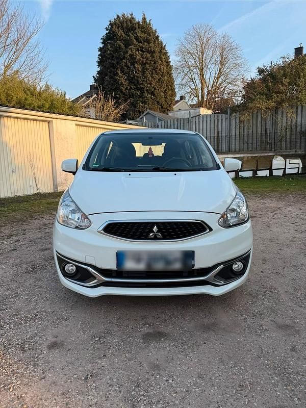 Gebraucht Mitsubishi Space Star 71 PS (52 kW) 2019 Weiß Kleinwagen