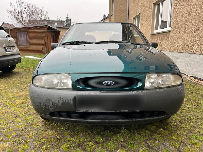 Gebraucht Ford Fiesta 50 PS (36 kW) 1998 Grün Kleinwagen