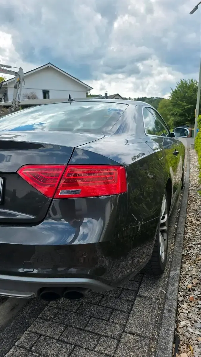 Gebraucht Audi S5 Comfort 333 PS (244 kW) 2012 Grau Coupé