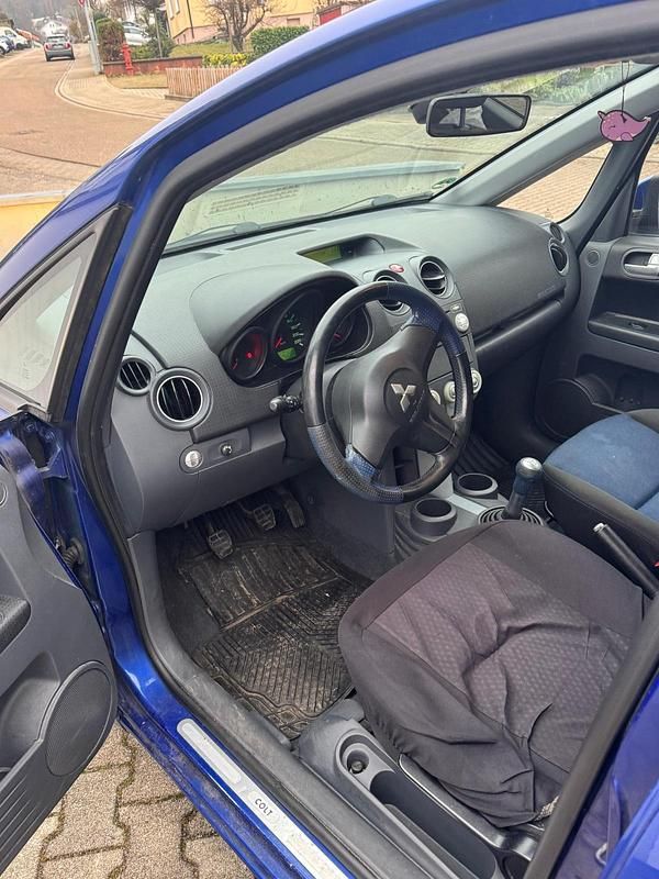 Gebraucht Mitsubishi Colt 95 PS (69 kW) 2006 Blau Kleinwagen