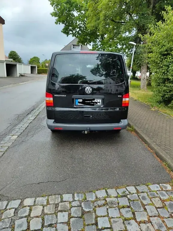 Gebraucht VW Multivan 102 PS (75 kW) 2008 Schwarz Van / Kleinbus