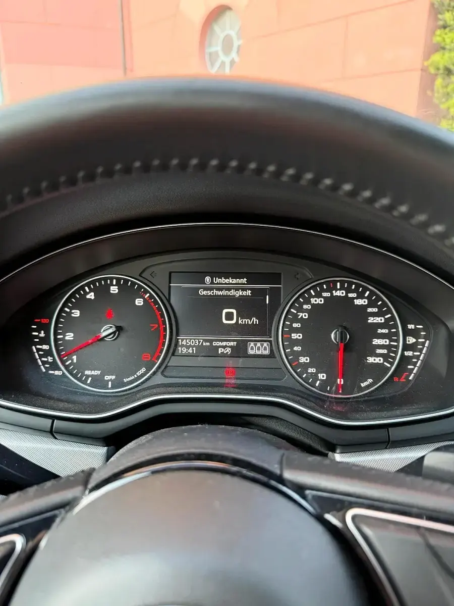 Używany Audi A4 190 KM (139 kW) 2017 Niebieski Kombi