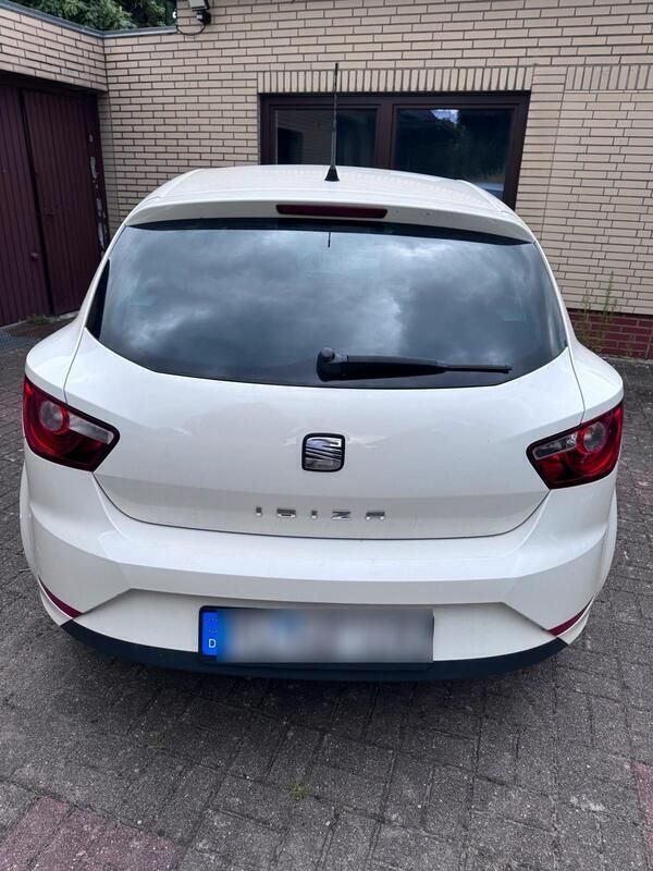 Weiß Gebraucht 2012 Seat Ibiza Coupé | 3.300 € (Guter Preis) - Bild 1/4