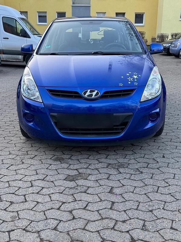 Gebraucht Hyundai i20 76 PS (55 kW) 2009 Blau Kleinwagen